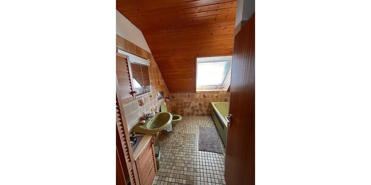 Dachgeschoßwohnung Lingen (Ems) - 3 Zimmer, 70 m&sup2;, 980&euro; | Angebot:26689002