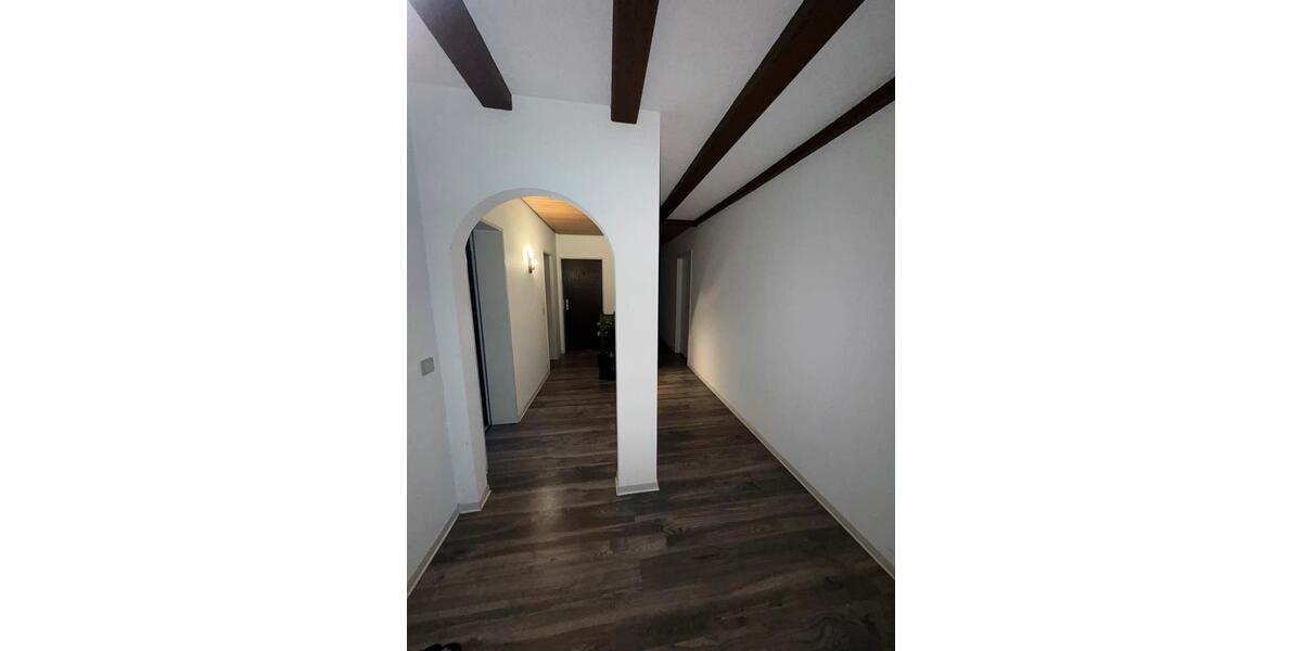 Mehrfamilienhaus, Wohnhaus Walldorf - 9 Zimmer, 250 m&sup2;, 3.000&euro; | Angebot:24705441