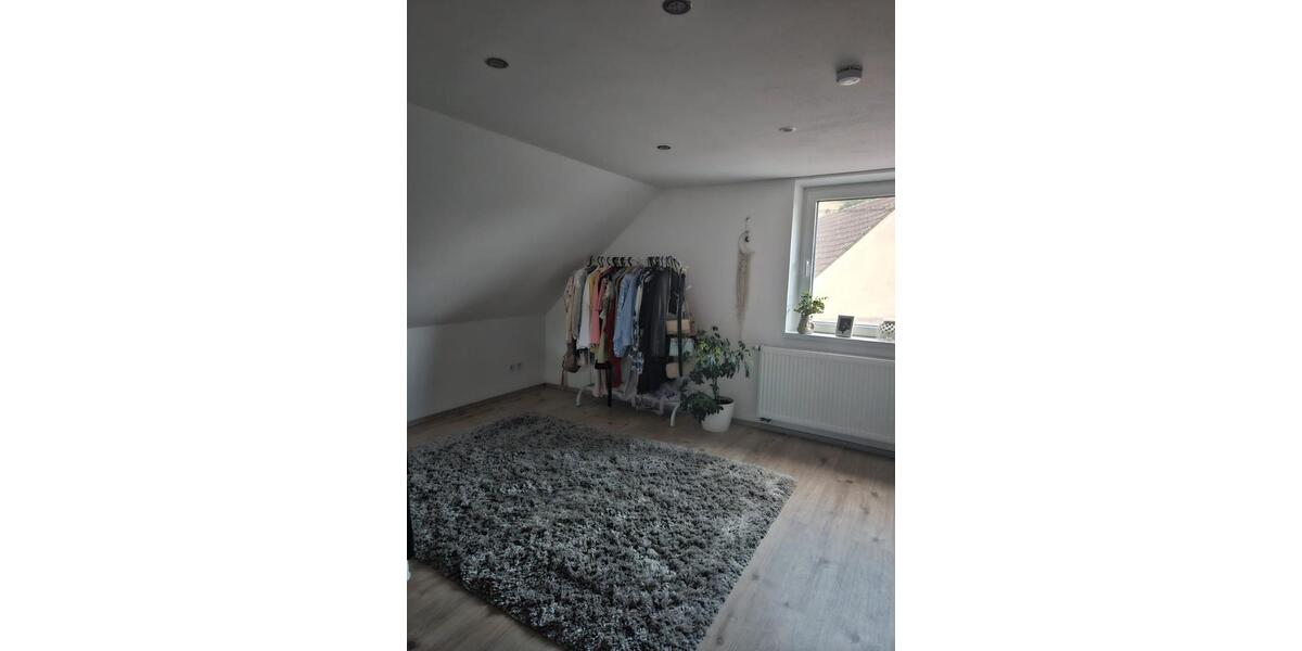 Dachgeschoßwohnung Hainsfarth - 2 Zimmer, 52 m&sup2;, 420&euro; | Angebot:27616719