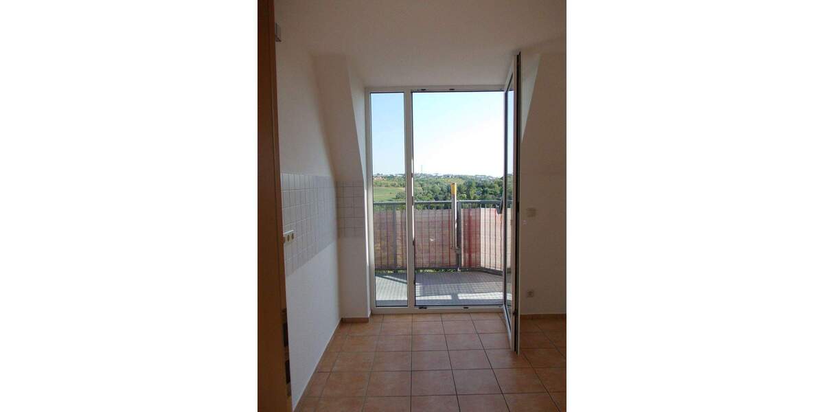 Etagenwohnung Gera Innenstadt - 4 Zimmer, 98 m&sup2;, 780&euro; | Angebot:25107779