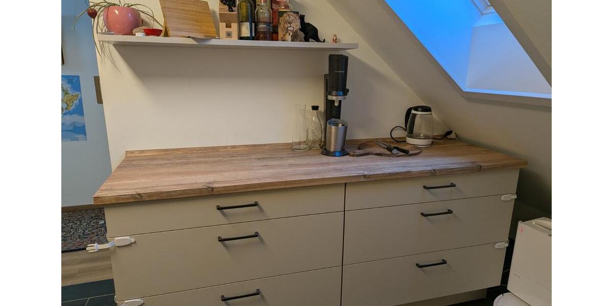 Dachgeschoßwohnung Meißen - 4.5 Zimmer, 140 m&sup2;, 1.000&euro; | Angebot:24653924