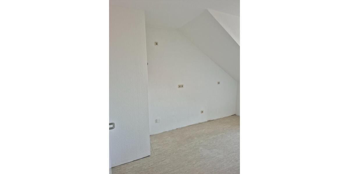 Dachgeschoßwohnung Nesse-Apfelstädt Apfelstädt - 2 Zimmer, 62 m&sup2;, 317&euro; | Angebot:26198433