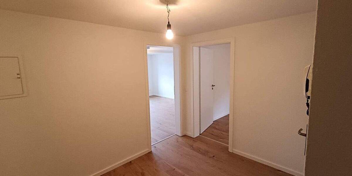 Etagenwohnung Reichenbach im Vogtland Reichenbach - 3 Zimmer, 74 m&sup2;, 450&euro; | Angebot:25665720
