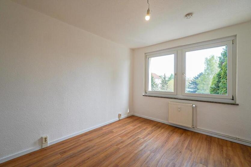 Renovierte 3-Zimmer-Wohnung mit Balkon – sofort bezugsfrei! zimmer