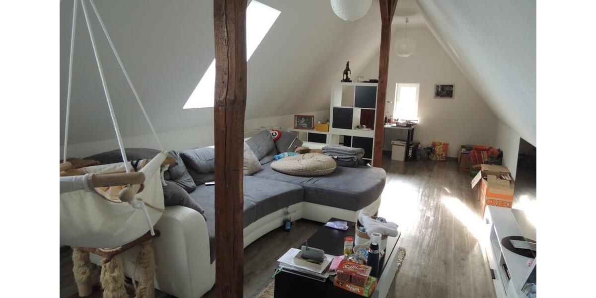 Helle, freundliche Wohnung mit Dachstudio 4 zimmer
