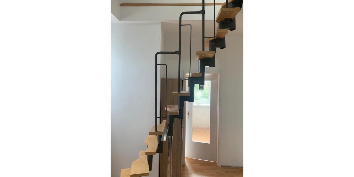 stylische Wohnung 1-2-3 Geschoss - Parkflächen ev Garten 5 zimmer