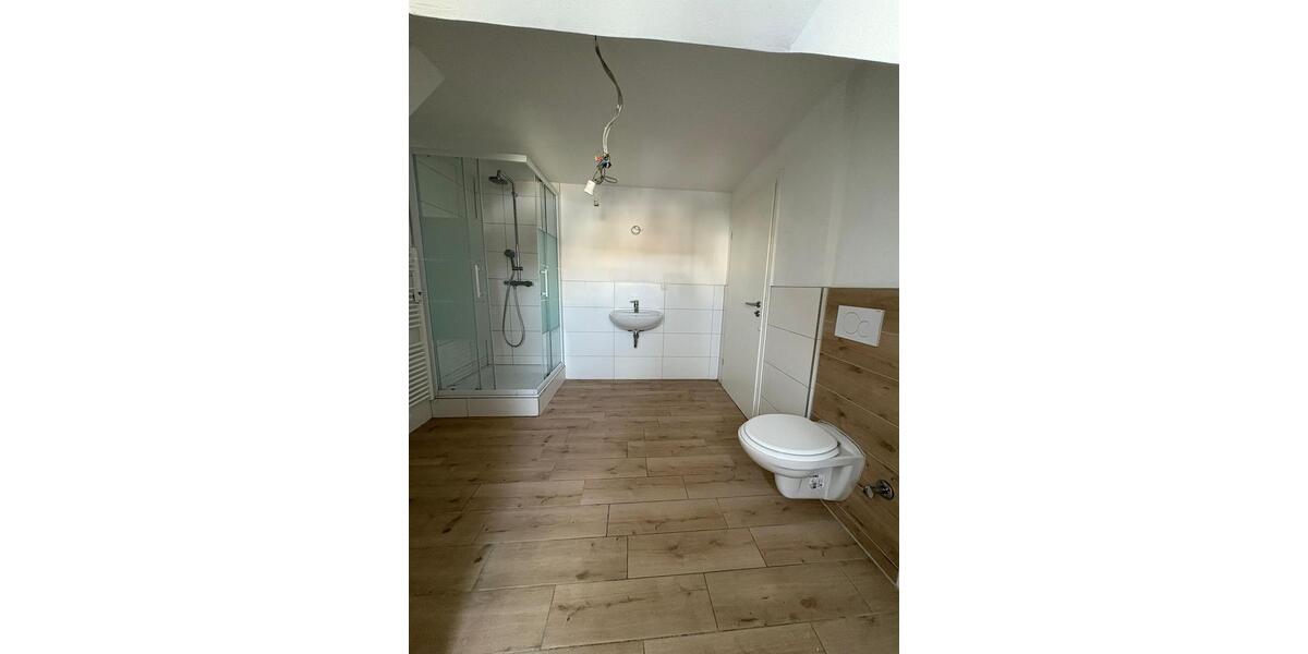 Dachgeschoßwohnung Oberhausen - 3.5 Zimmer, 103 m&sup2;, 770&euro; | Angebot:24703831