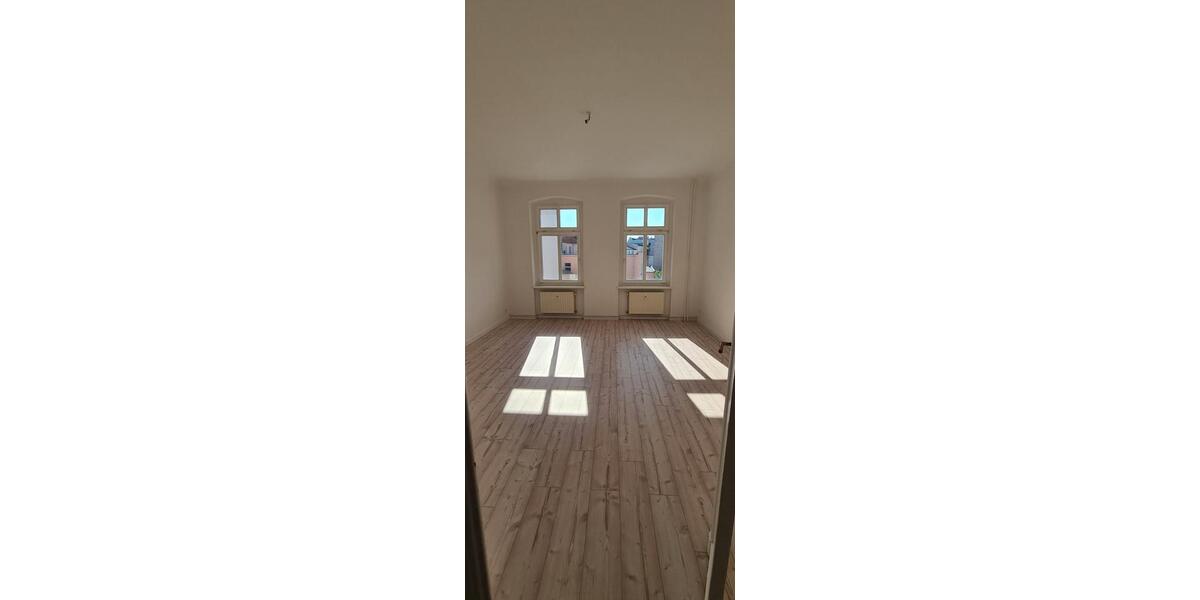 Etagenwohnung Fürstenwalde (Spree) - 3 Zimmer, 100 m&sup2;, 1.000&euro; | Angebot:26645245