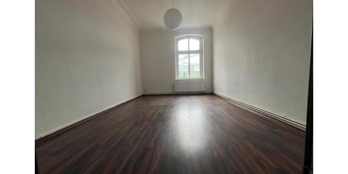 Etagenwohnung Frankfurt (Oder) - 5 Zimmer, 121 m&sup2;, 1.453&euro; | Angebot:24795058