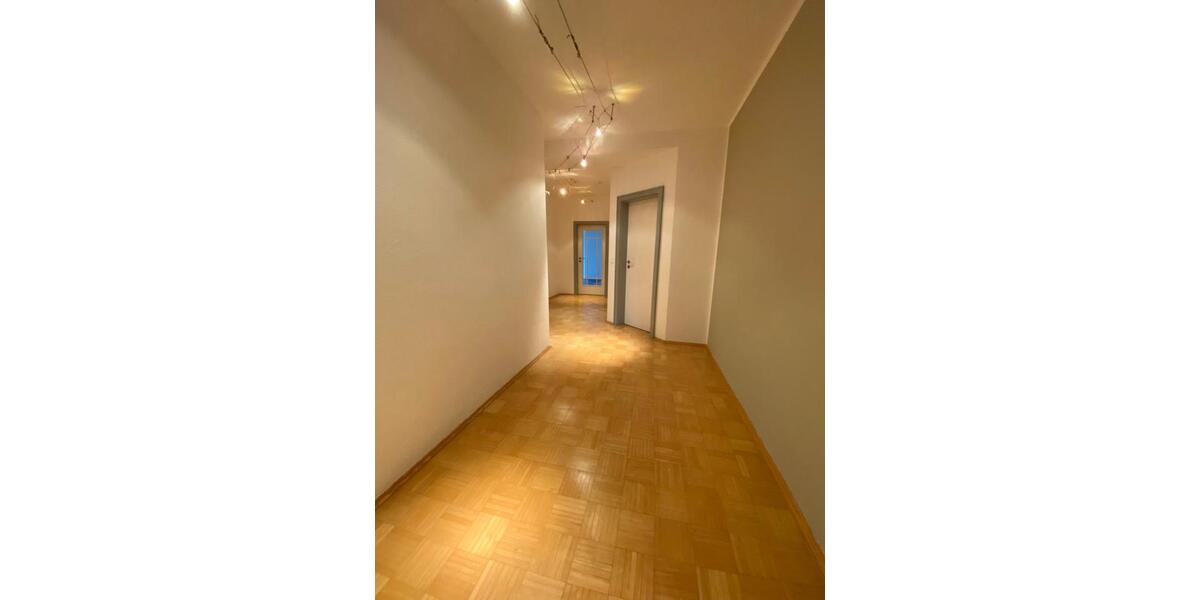 Etagenwohnung Bayreuth City - 3 Zimmer, 110 m&sup2;, 1.100&euro; | Angebot:26238596