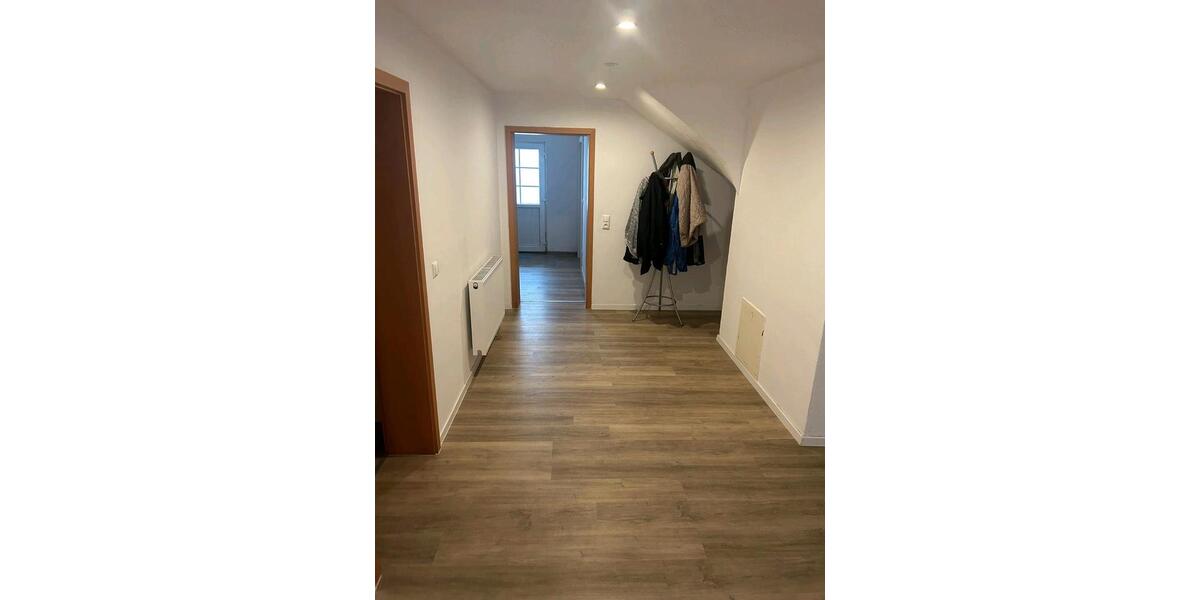 Erdgeschoßwohnung Stadtallendorf - 3 Zimmer, 100 m&sup2;, 900&euro; | Angebot:24867347