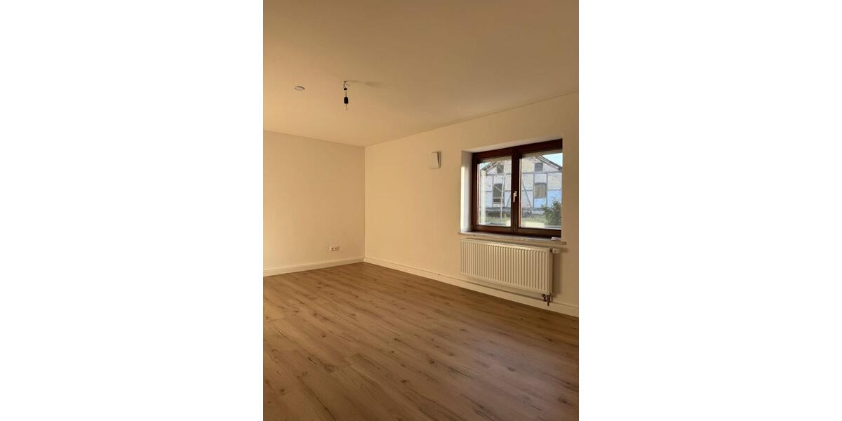 Reihenhaus Steindorf - 6 Zimmer, 153 m&sup2;, 1.500&euro; | Angebot:25969563