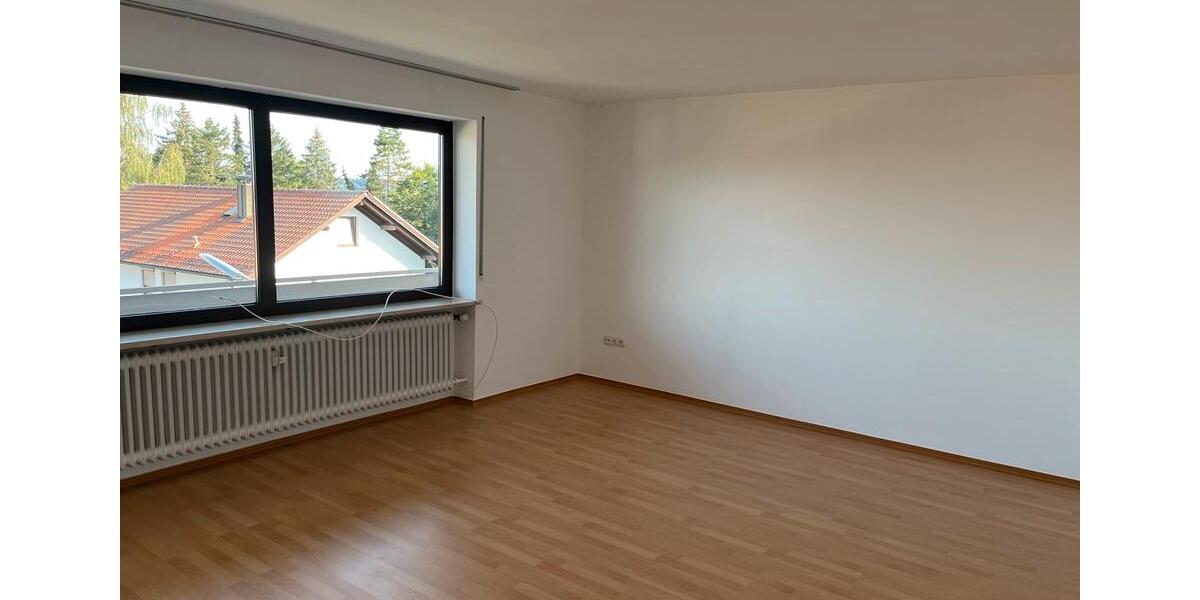 Etagenwohnung Eggenfelden - 3 Zimmer, 87 m&sup2;, 725&euro; | Angebot:26222533