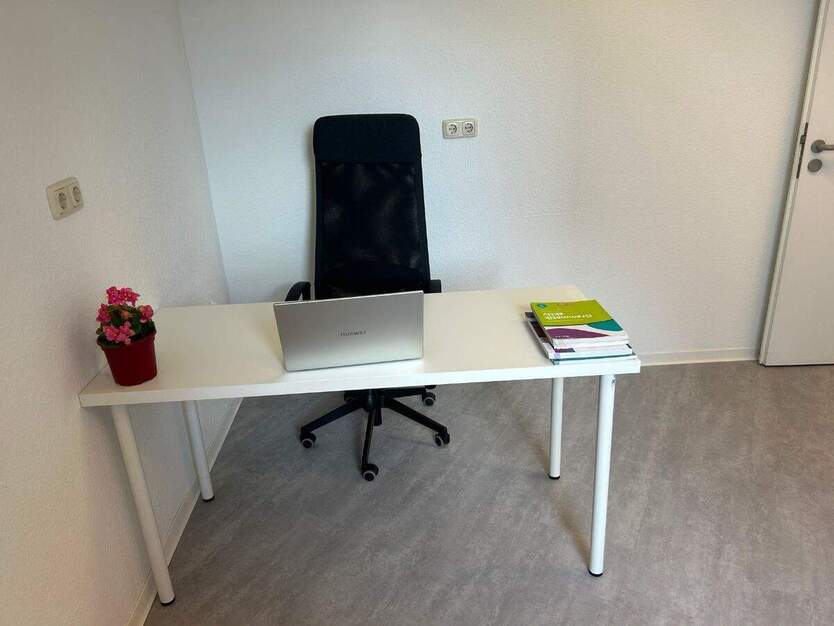 Moderne Schreibtischplätze im ruhigen Coworking Space - All-in-Miete zimmer