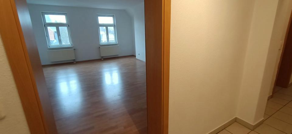 Dachgeschoßwohnung Mühlhausen (Thüringen) - 3 Zimmer, 86 m&sup2;, 520&euro; | Angebot:26440890