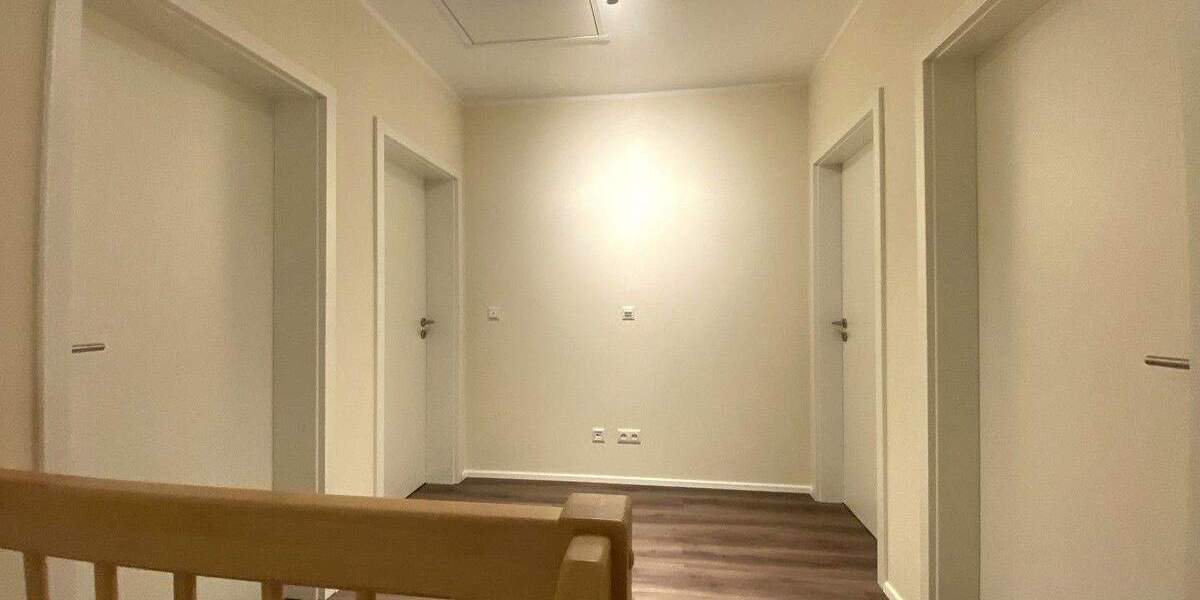 Doppelhaushälfte Ellingen - 4 Zimmer, 127 m&sup2;, 1.580&euro; | Angebot:25820767