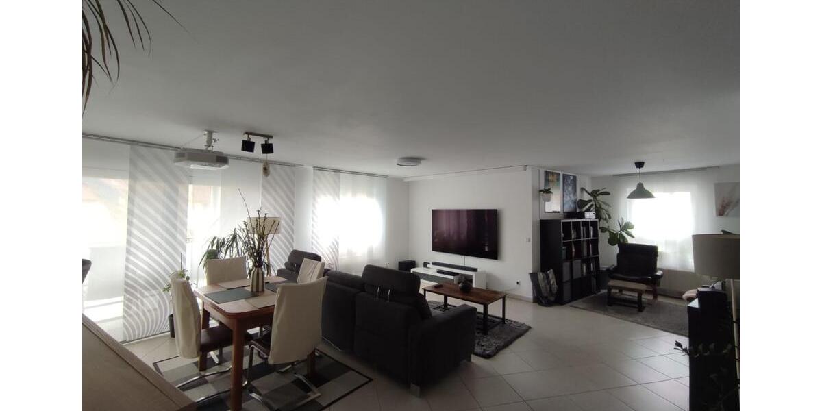 Etagenwohnung Sonnenbühl - 3.5 Zimmer, 117 m&sup2;, 1.075&euro; | Angebot:26247545