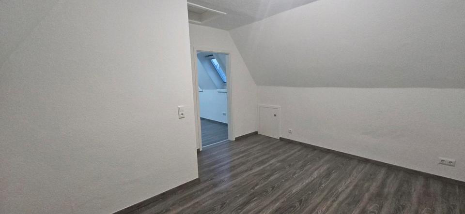 Frisch renovierte Haushälfte in Altheikendorf nahe Kieler Förde 4 zimmer