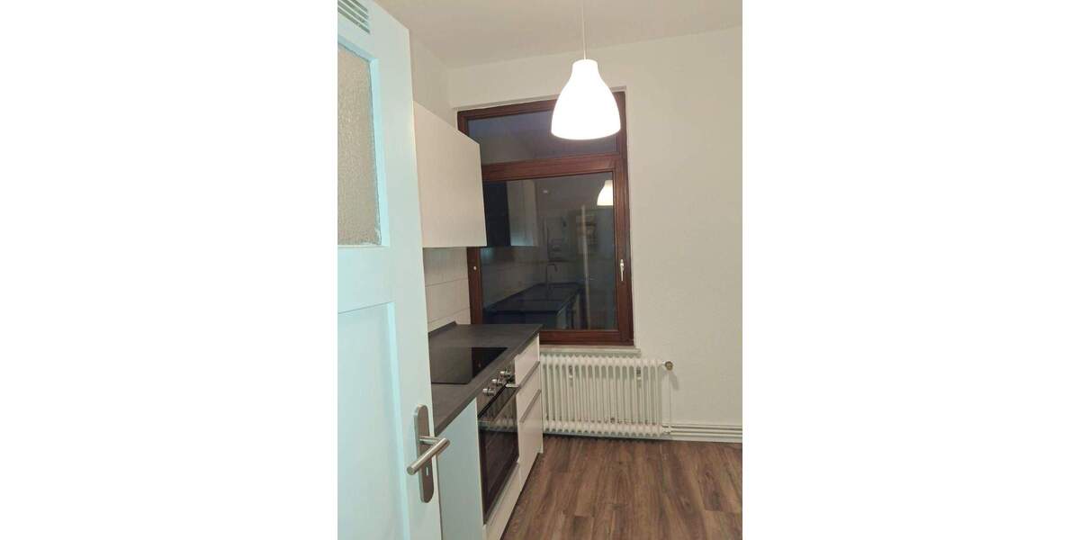 Frisch renoviert... 2 ZKDB in der Wittekindstr.10 in Geestemünde zu vermieten mit EBK 2 zimmer