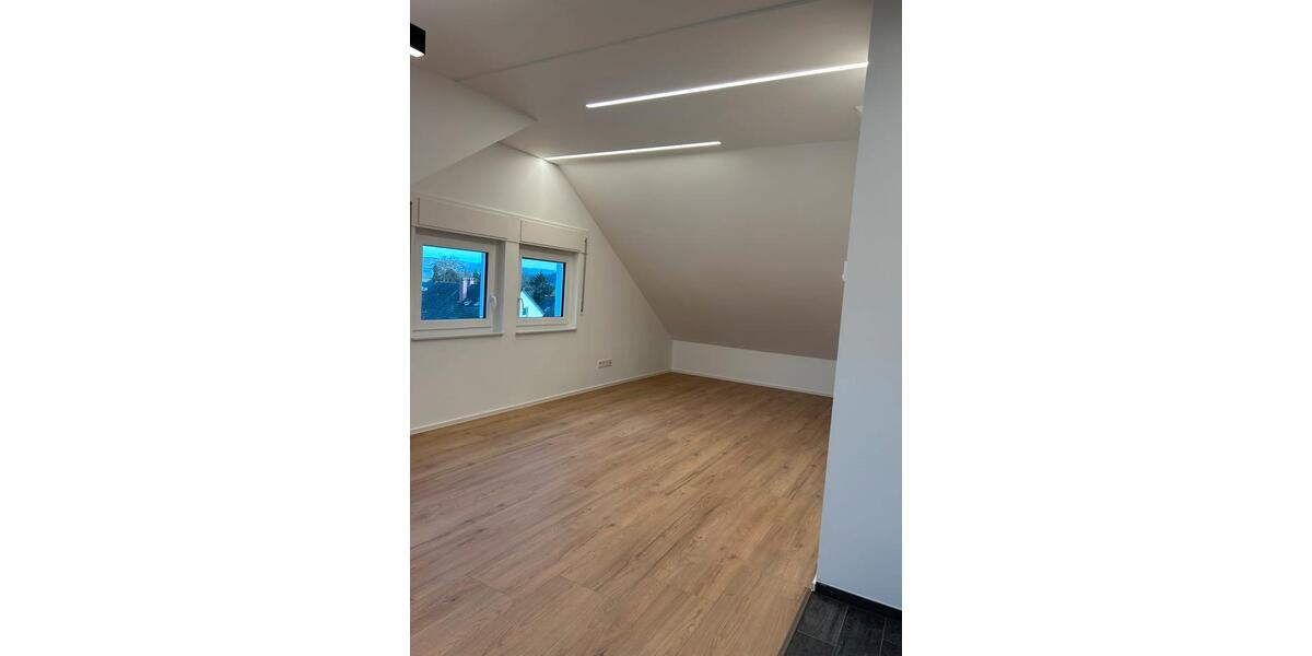 Dachgeschoßwohnung Leinfelden-Echterdingen Echterdingen - 3 Zimmer, 57 m&sup2;, 1.100&euro; | Angebot:26049600