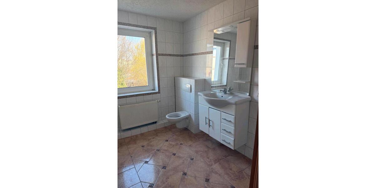 Etagenwohnung Burg - 1 Zimmer, 53 m&sup2;, 470&euro; | Angebot:25923070