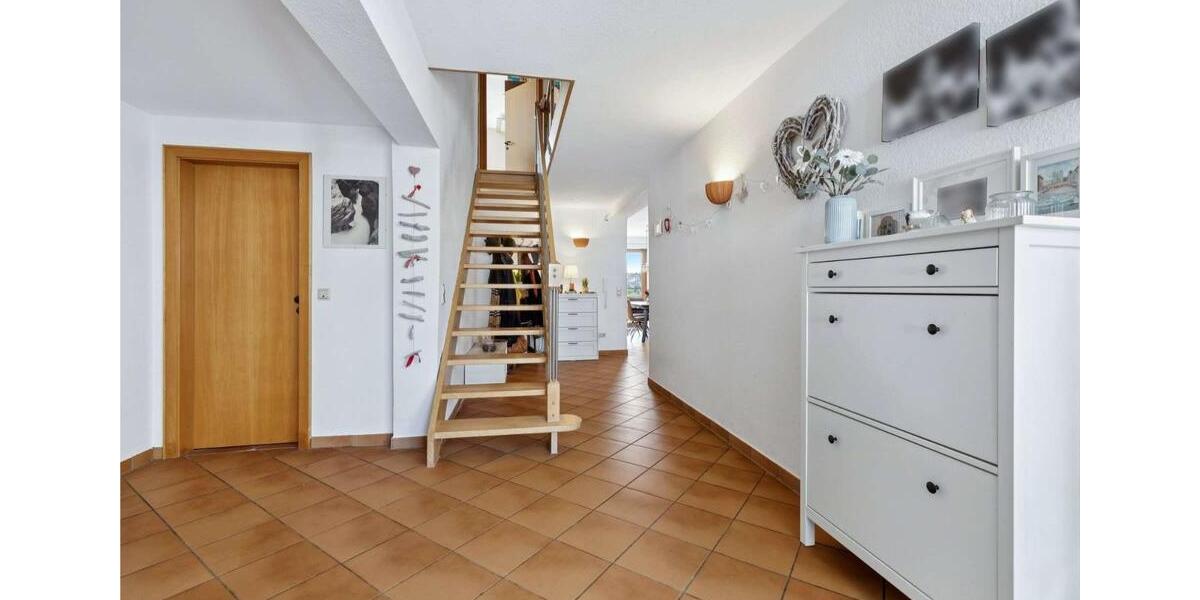 Einfamilienhaus Pohlheim - 6 Zimmer, 160 m&sup2;, 1.800&euro; | Angebot:26395099