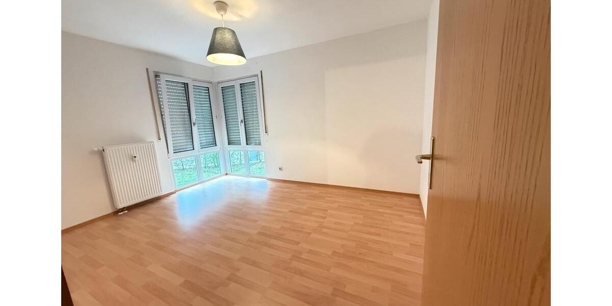 Erdgeschoßwohnung Laupheim - 3 Zimmer, 74 m&sup2;, 1.105&euro; | Angebot:26522070