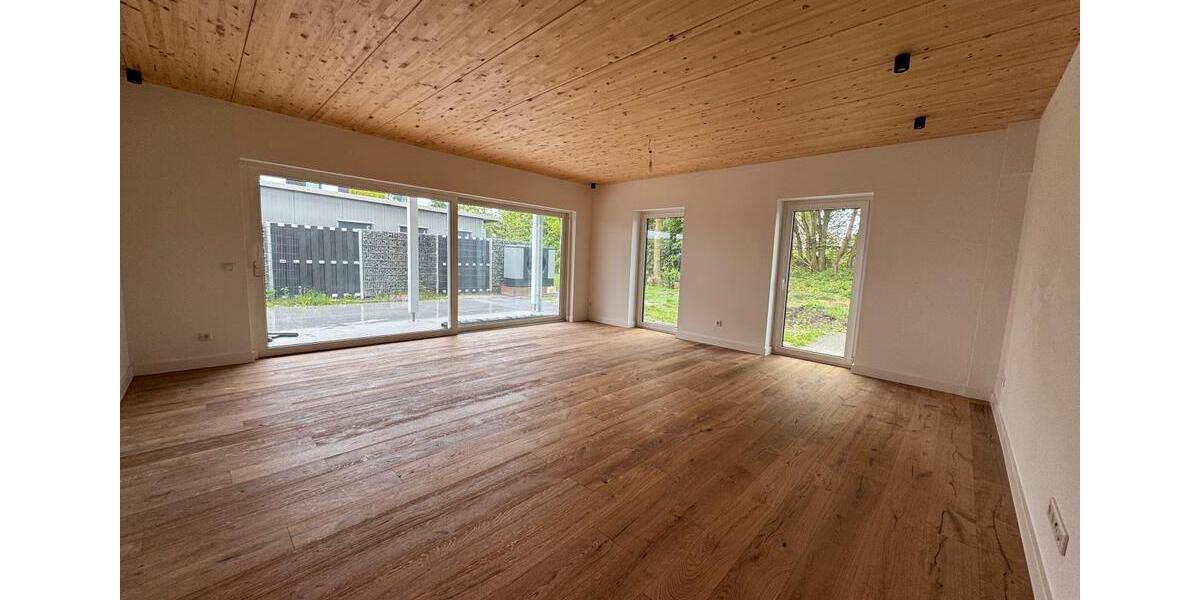 Erdgeschoßwohnung Oldenburg Bloherfelde - 3 Zimmer, 120 m&sup2;, 1.750&euro; | Angebot:26463807