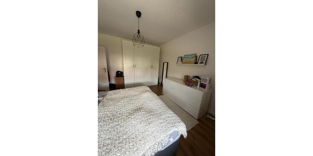 Etagenwohnung Oerlinghausen - 2 Zimmer, 80 m&sup2;, 900&euro; | Angebot:26603570