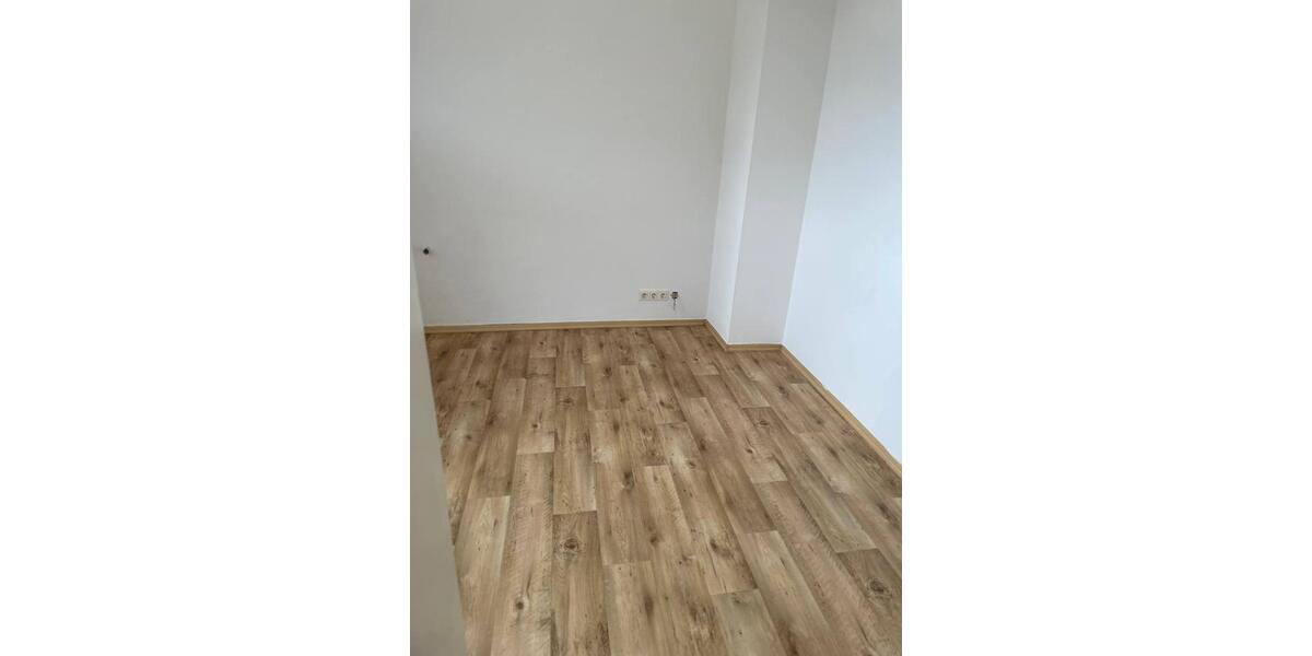 Etagenwohnung Bad Kötzting - 5 Zimmer, 143 m&sup2;, 887&euro; | Angebot:26067078