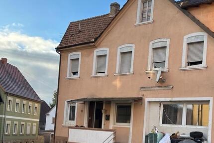 Haus Nußbach - 6 Zimmer, 150 m&sup2;, 850&euro; | Angebot:25541979