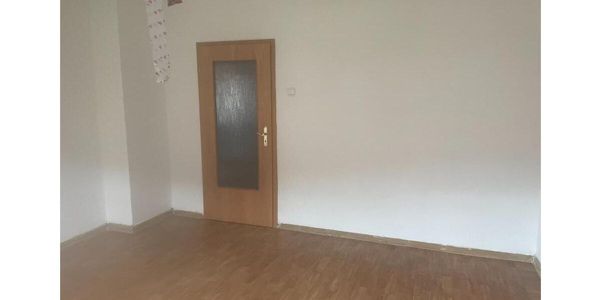 Etagenwohnung Wasungen - 3 Zimmer, 90 m&sup2;, 550&euro; | Angebot:24240111