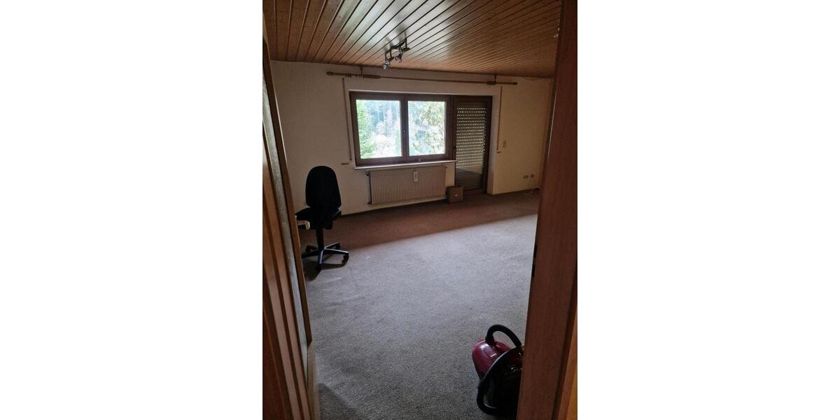 Erdgeschoßwohnung Neubulach - 2.5 Zimmer, 69 m&sup2;, 500&euro; | Angebot:25404950