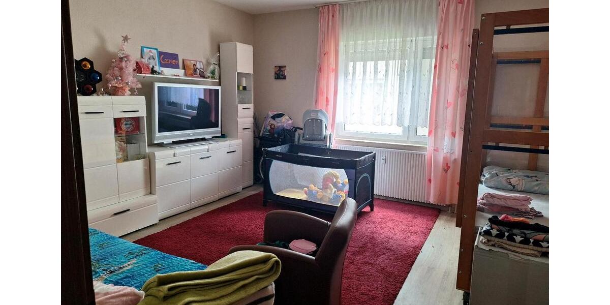 Erdgeschoßwohnung Schlüsselfeld - 3 Zimmer, 80 m&sup2;, 1.200&euro; | Angebot:26481233
