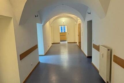 Gewerbeobjekt Deggendorf - 1.700&euro; | Angebot:26228222