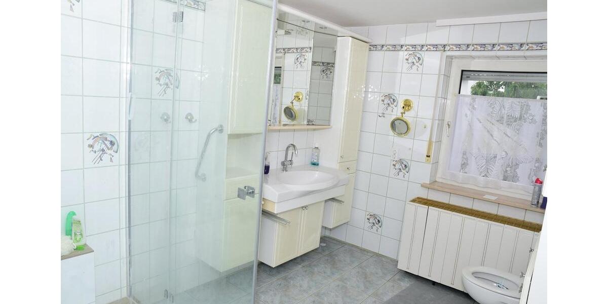 Erdgeschoßwohnung Oberasbach - 3.5 Zimmer, 120 m&sup2;, 1.500&euro; | Angebot:26025714