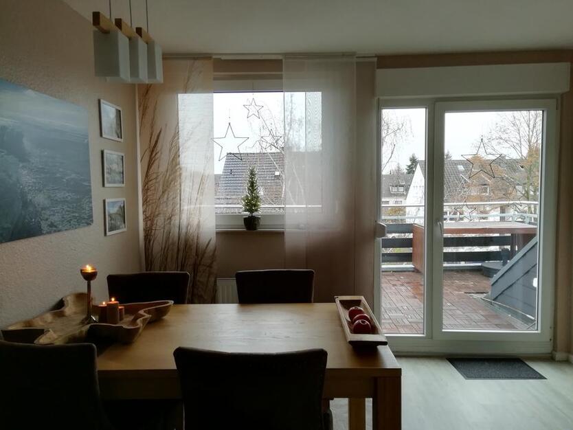 58 qm Dachgeschosswohnung in Porz Ensen zimmer