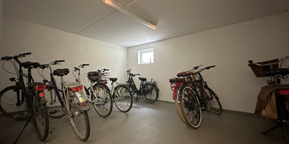 Etagenwohnung Bremerhaven Geestemünde - 3 Zimmer, 99 m&sup2;, 1.250&euro; | Angebot:25815628