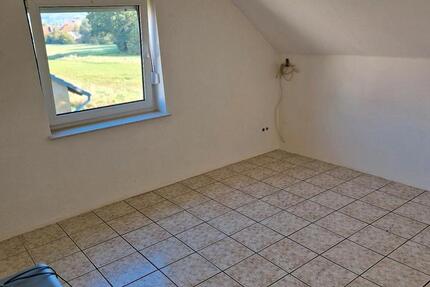 Wohnung Volkmarsen - 1 Zimmer, 65 m&sup2;, 455&euro; | Angebot:27619328