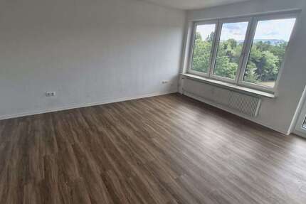 Wohnung Bad Nauheim - 3.5 Zimmer, 78 m&sup2;, 900&euro; | Angebot:27108636