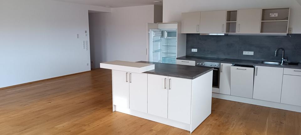 Dachgeschoßwohnung Wassertrüdingen - 5 Zimmer, 117 m&sup2;, 1.060&euro; | Angebot:24877180