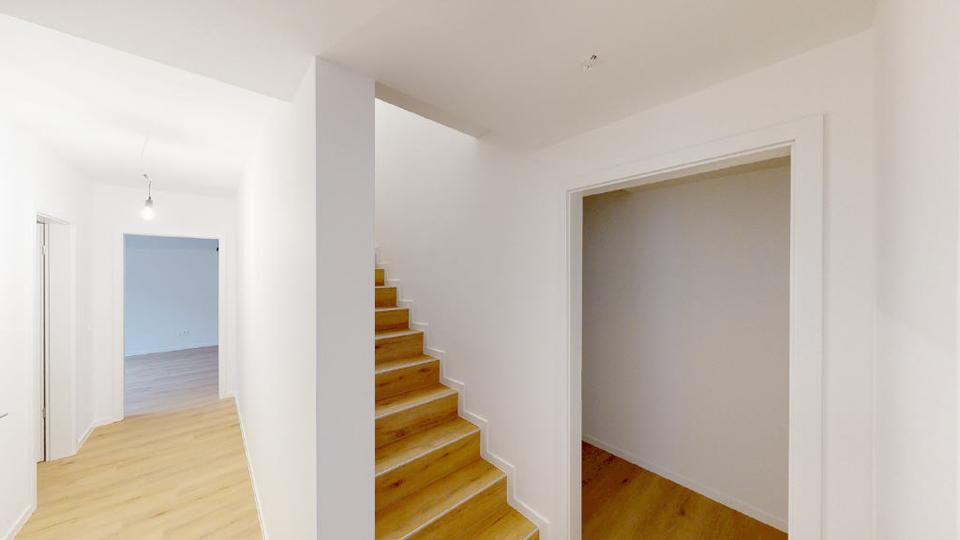 Etagenwohnung Euskirchen Dom-Esch - 4 Zimmer, 204 m&sup2;, 2.190&euro; | Angebot:24444910