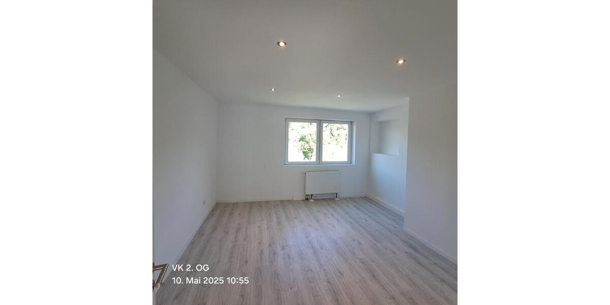 Etagenwohnung Völklingen - 4 Zimmer, 110 m&sup2;, 900&euro; | Angebot:24887859