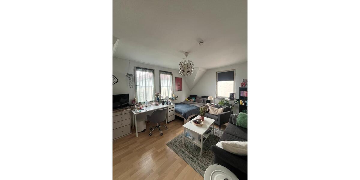 Wohnen auf Zeit Stuttgart Stuttgart-Ost - 1 Zimmer, 100 m&sup2;, 540&euro; | Angebot:26671212