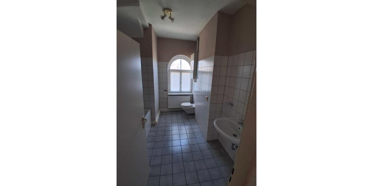 Maisonettenwohnung Naumburg (Saale) - 2 Zimmer, 80 m&sup2;, 490&euro; | Angebot:26531466