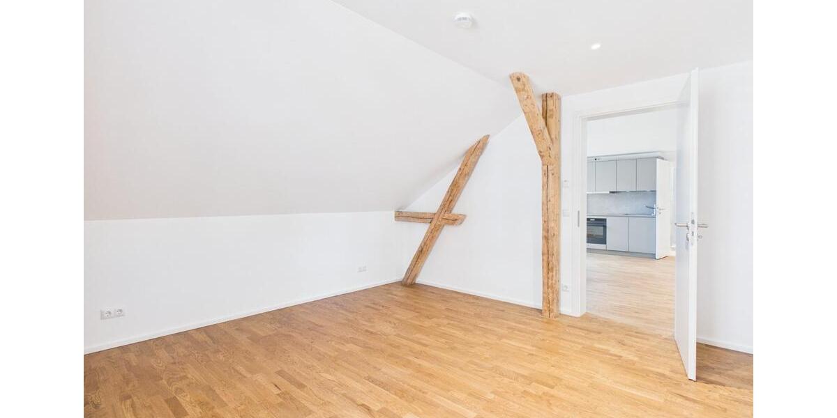 Dachgeschoßwohnung Amberg - 2 Zimmer, 46 m&sup2;, 530&euro; | Angebot:26619263