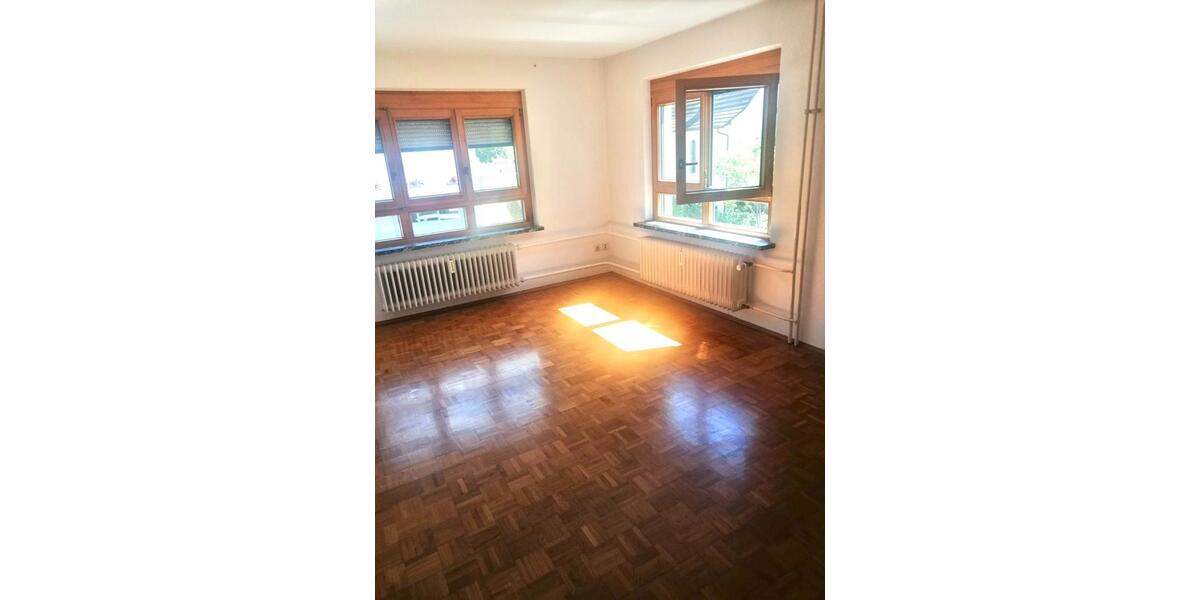 3-Zimmer-Wohnung mit Balkon und Einbauküche 3 zimmer