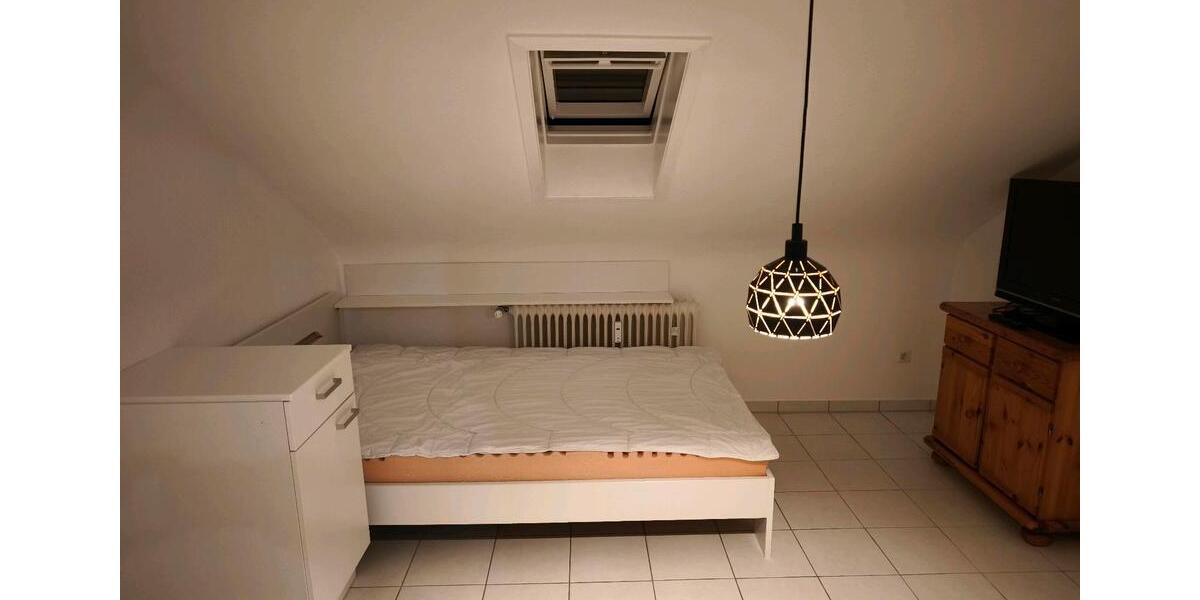 Wohnen auf Zeit Esslingen am Neckar Hegensberg - 4 Zimmer, 25 m&sup2;, 550&euro; | Angebot:26023695