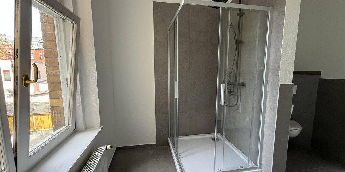 Etagenwohnung Plauen Preißelpöhl - 4 Zimmer, 105 m&sup2;, 595&euro; | Angebot:26570893