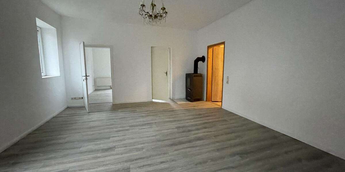 Einfamilienhaus Schlagsdorf - 15 Zimmer, 504 m&sup2;, 4.500&euro; | Angebot:25687553